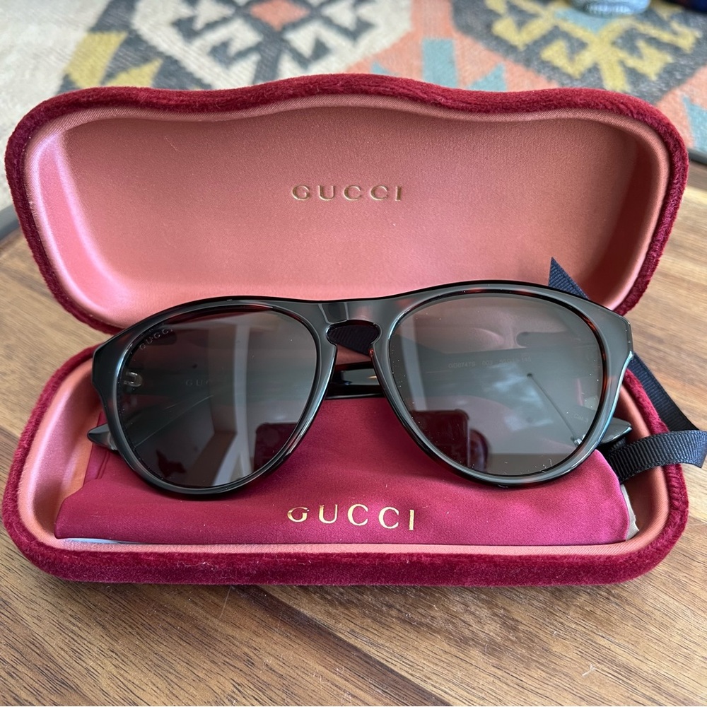 GUCCI Havana Sunglasses Tortoise Shell GG0747S Cat Eye Injected Plastic